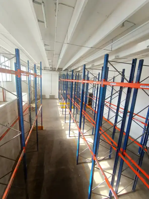 Kiadó ipari ingatlan, Budapest, IX. kerület 2243 m² 6 M Ft/hó