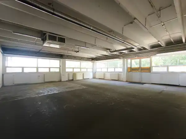 Kiadó ipari ingatlan, Budapest, IX. kerület 2243 m² 6.2 M Ft/hó
